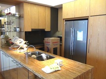 食器洗浄機、Waterディスペンサー、大型冷蔵庫、食器類一式、お鍋類まで揃っているお部屋もあります