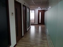 オフィス内の廊下