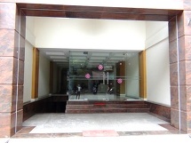 2012年新築アパートの正面玄関