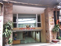 Xuan Hoa Apartment（535Kim Ma）アパートの正面玄関