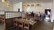 日本食レストラン「たま弥」」が入っています