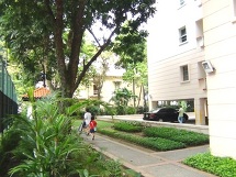 Sedona Suites敷地内の遊歩道