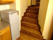 少し階段を上がっていただきます。