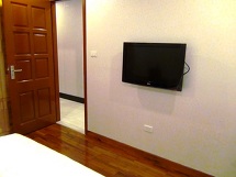主寝室にあるテレビ、これも全室標準です。リビングと合わせて2つテレビが付きます。