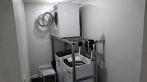 1階にも洗濯機＆乾燥機が備わっています「低層階にお住まいの方用です」