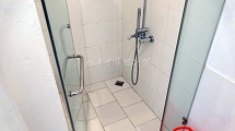 ２ベッドルームですのでバスルームも2つあります