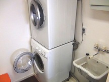 乾燥機と洗濯機とモップ洗い場は標準装備です