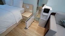 ハノイは冬があるのでヒーターも付けてくれています