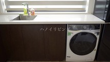 乾燥機能付き洗濯機が室内に標準装備
