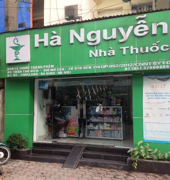 Linh Lang通りにある薬局「Ha Nguyen」