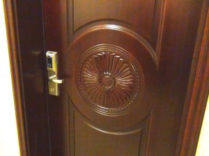 玄関扉は指紋認証ですのでカードキーの紛失で困ることはありません