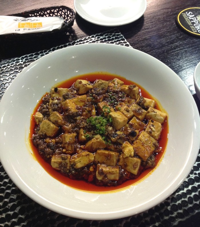 山椒がかすかに香る麻婆豆腐「自家製チリオリーブオイルであっさり仕上がった絶品です」