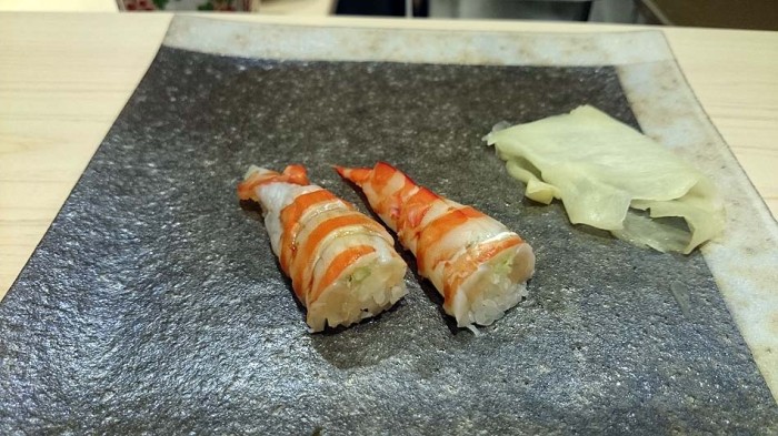 江戸前車海老の寿司「この手の寿司ネタは全て歯ごたえ抜群です」