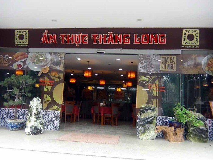 ベトナムの美味しいローカルレストランもテナントとして入っています