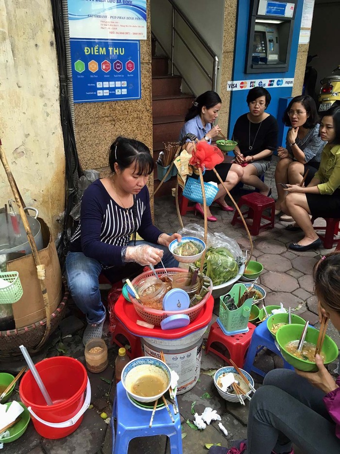 市井のベトナム人女性は、本当によく働きます